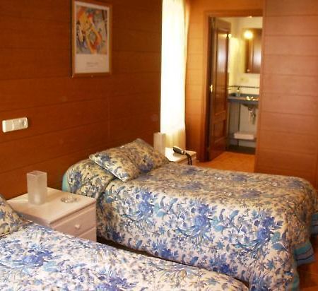 Pension Casa 400 Vitoria-Gasteiz Zimmer foto