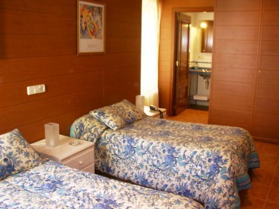Pension Casa 400 Vitoria-Gasteiz Zimmer foto